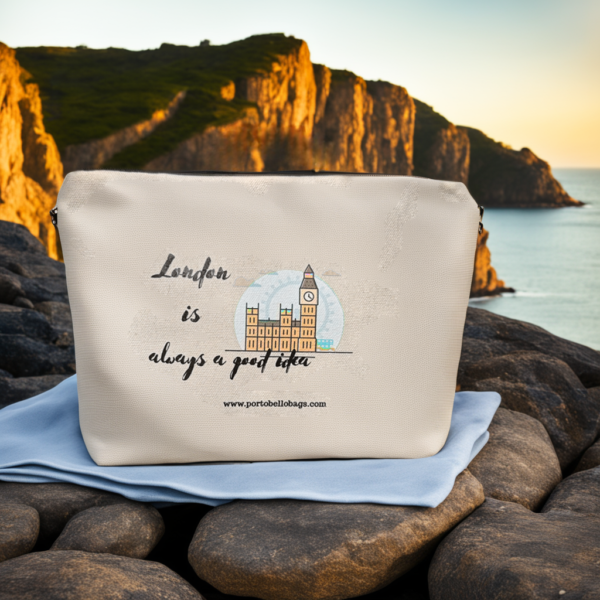 London is Always a Good Idea Canvas Travel Bag - Image 3